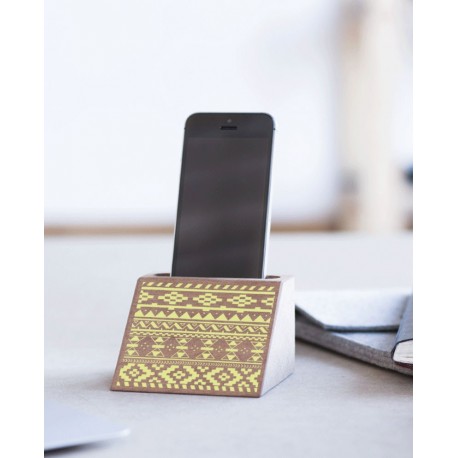 Soporte para teléfonos móvil de madera